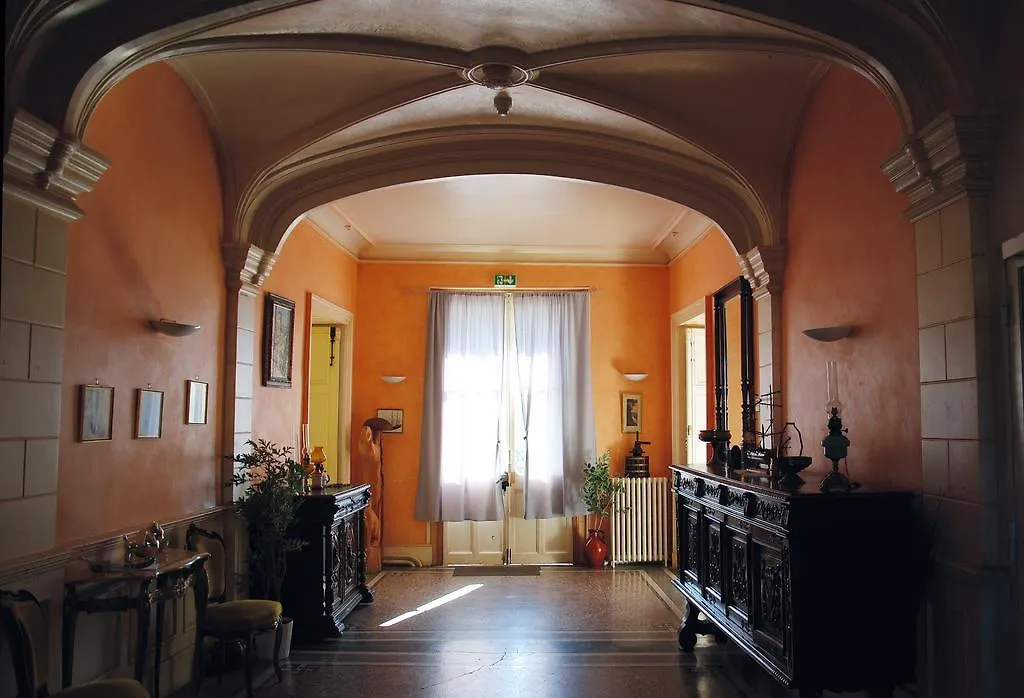 Bed & Breakfast Chateau De Calmels Hotel Lacaune France