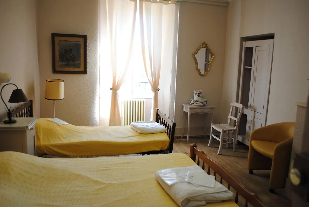 Chateau De Calmels Hotel Lacaune Bed & Breakfast